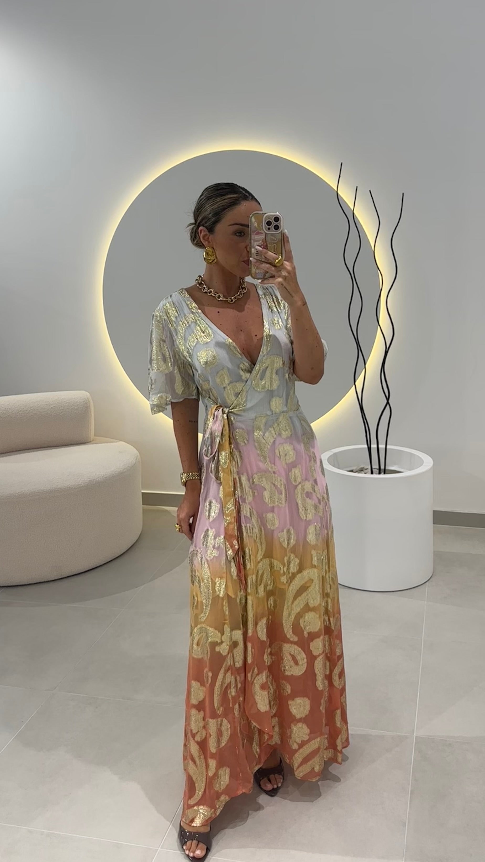 Vestido Padrão Dourado