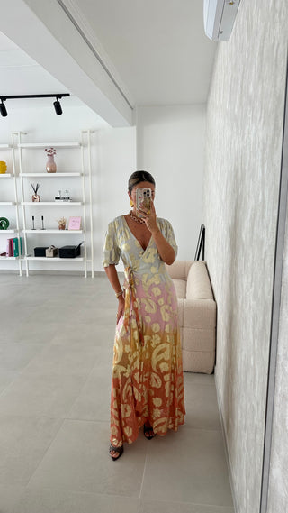 Vestido Padrão Dourado