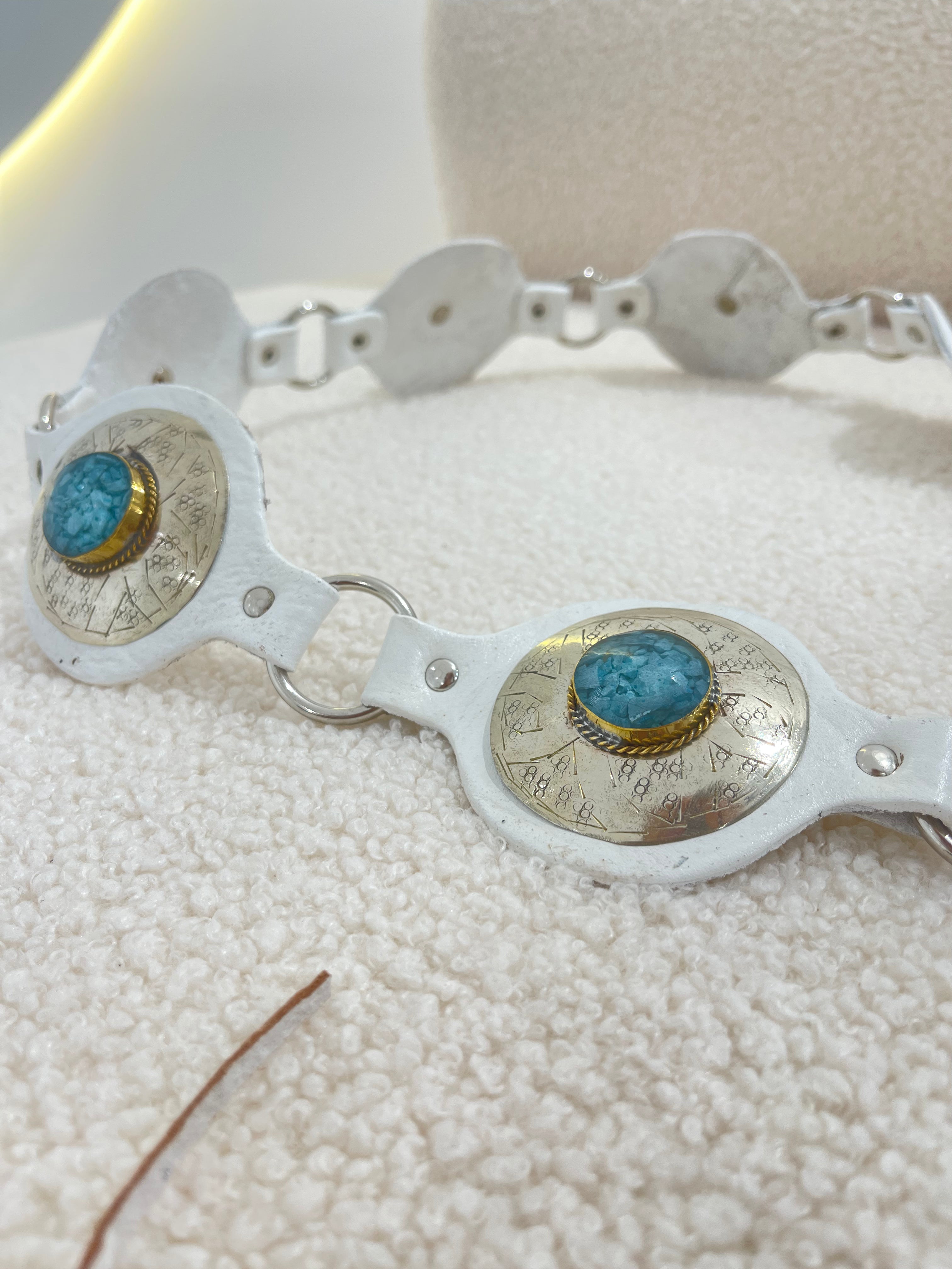 Cinto pele boho branco