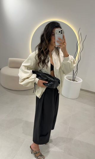 Crop Balloon Black Pants