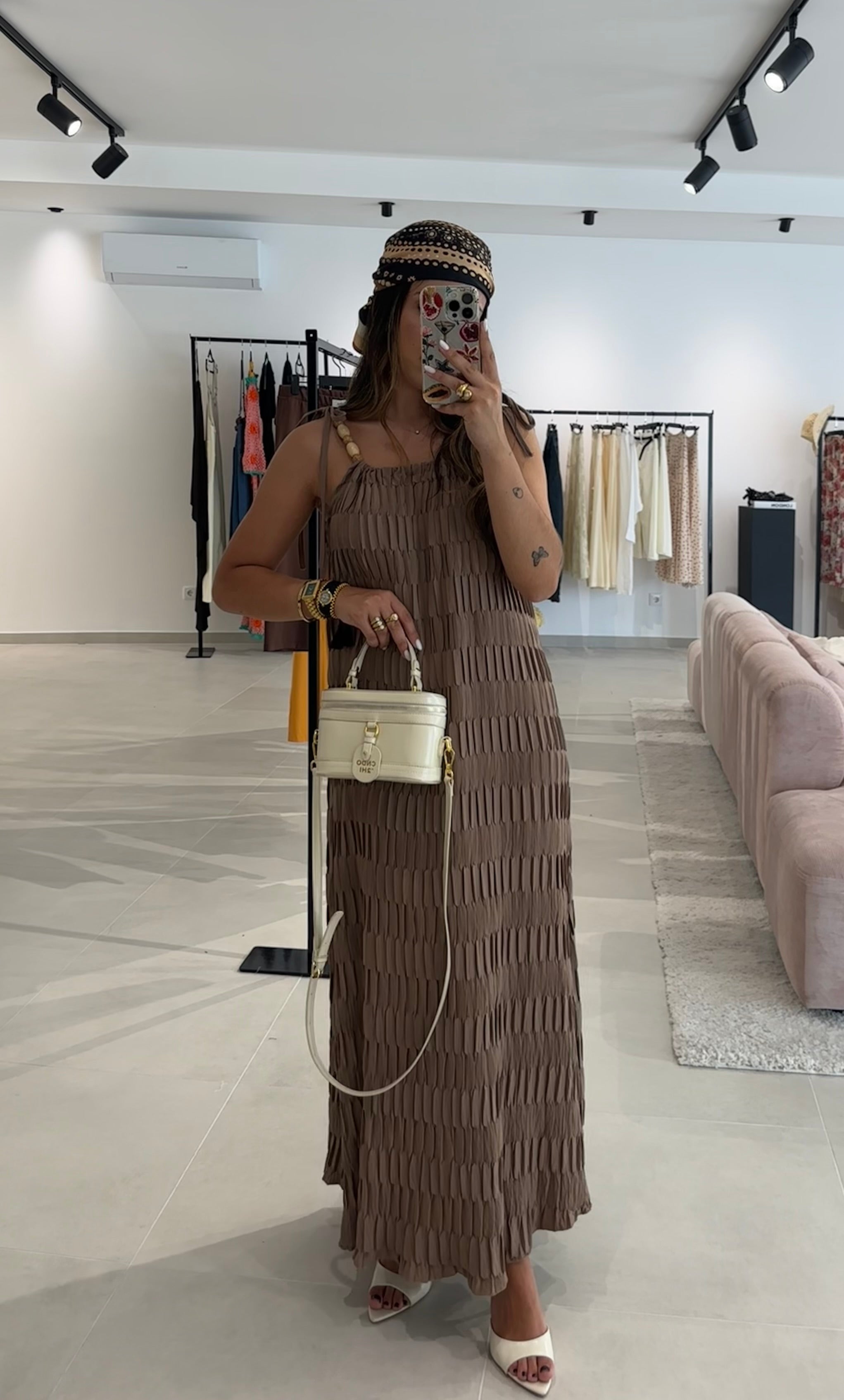 Vestido Plissado Toupe
