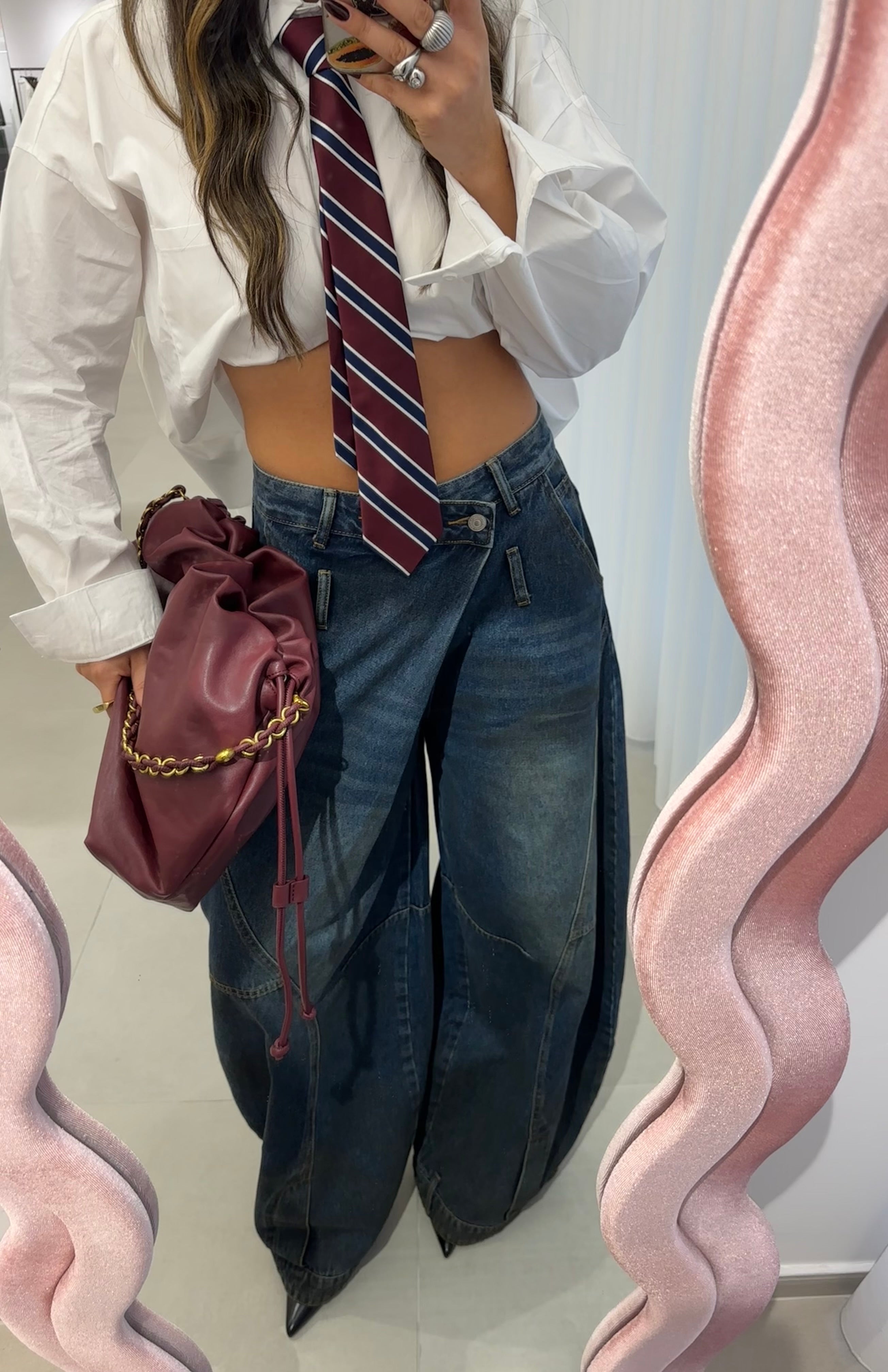 Oversized Crossover Jeans