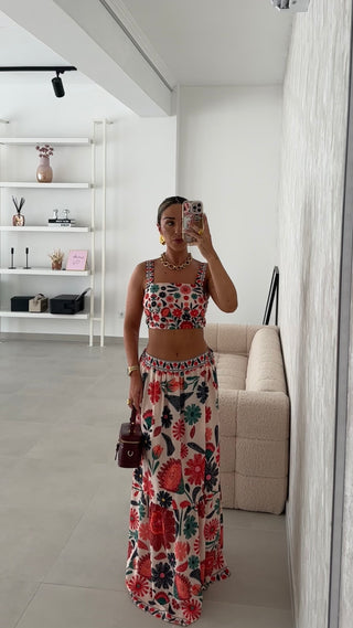 Conjunto Florido Saia Longa