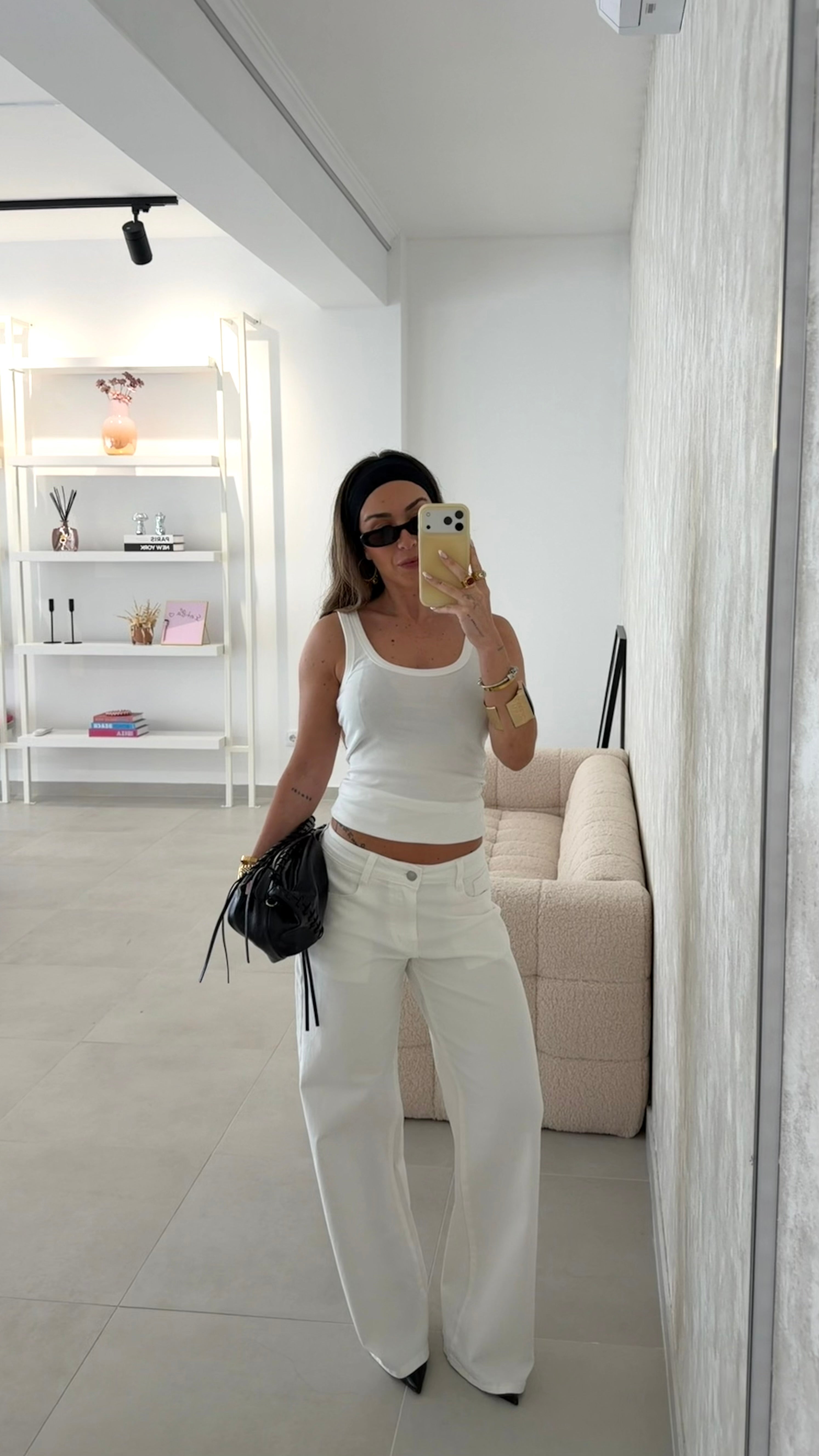White Star Mid-Rise Jeans