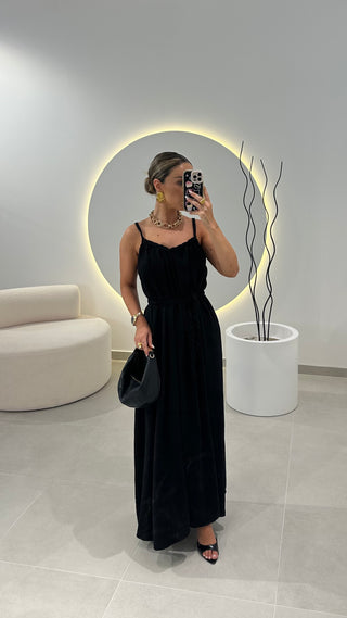 Vestido Preto Cinto Trançado
