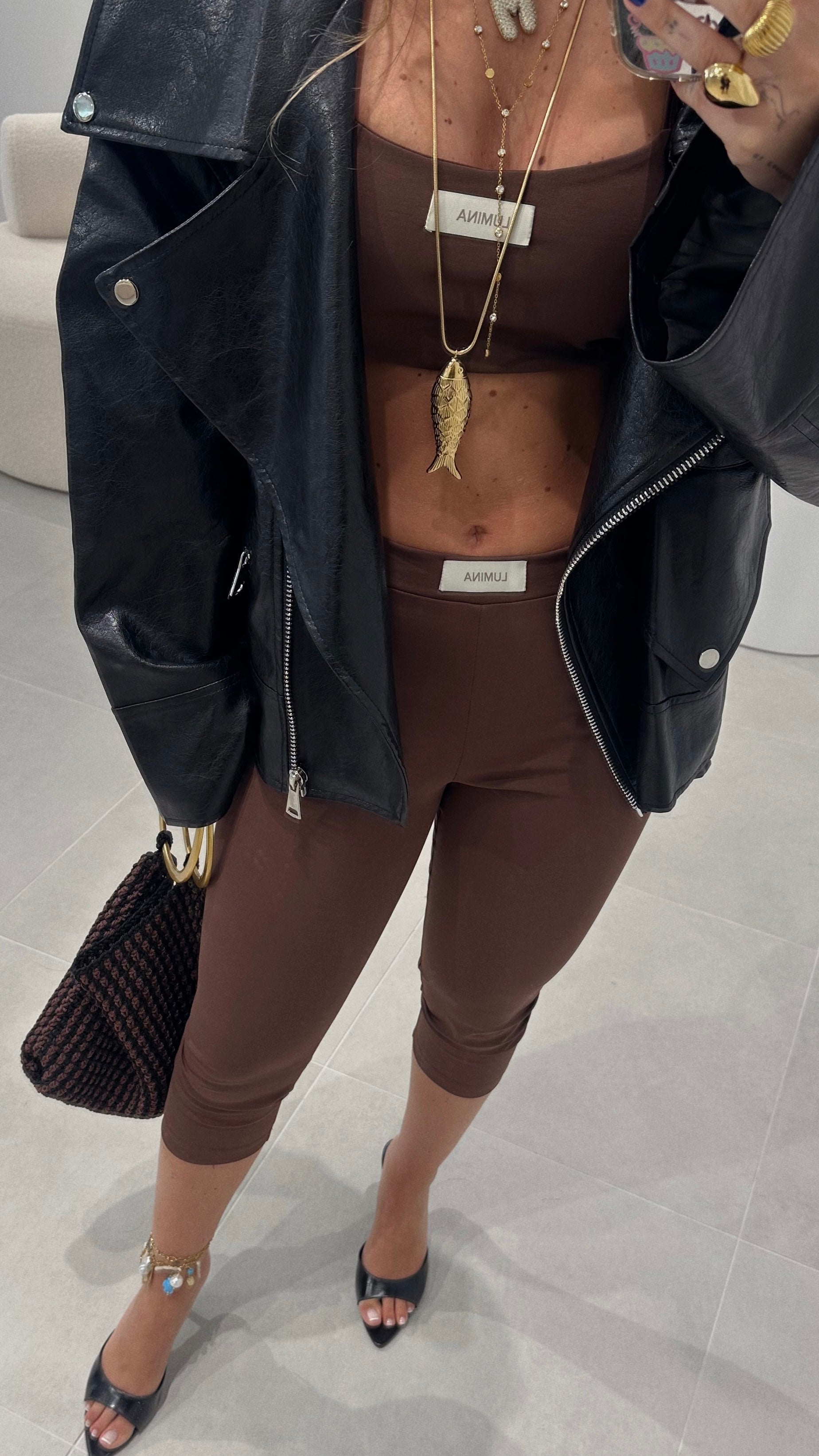Conjunto Capri Castanho LUMINA