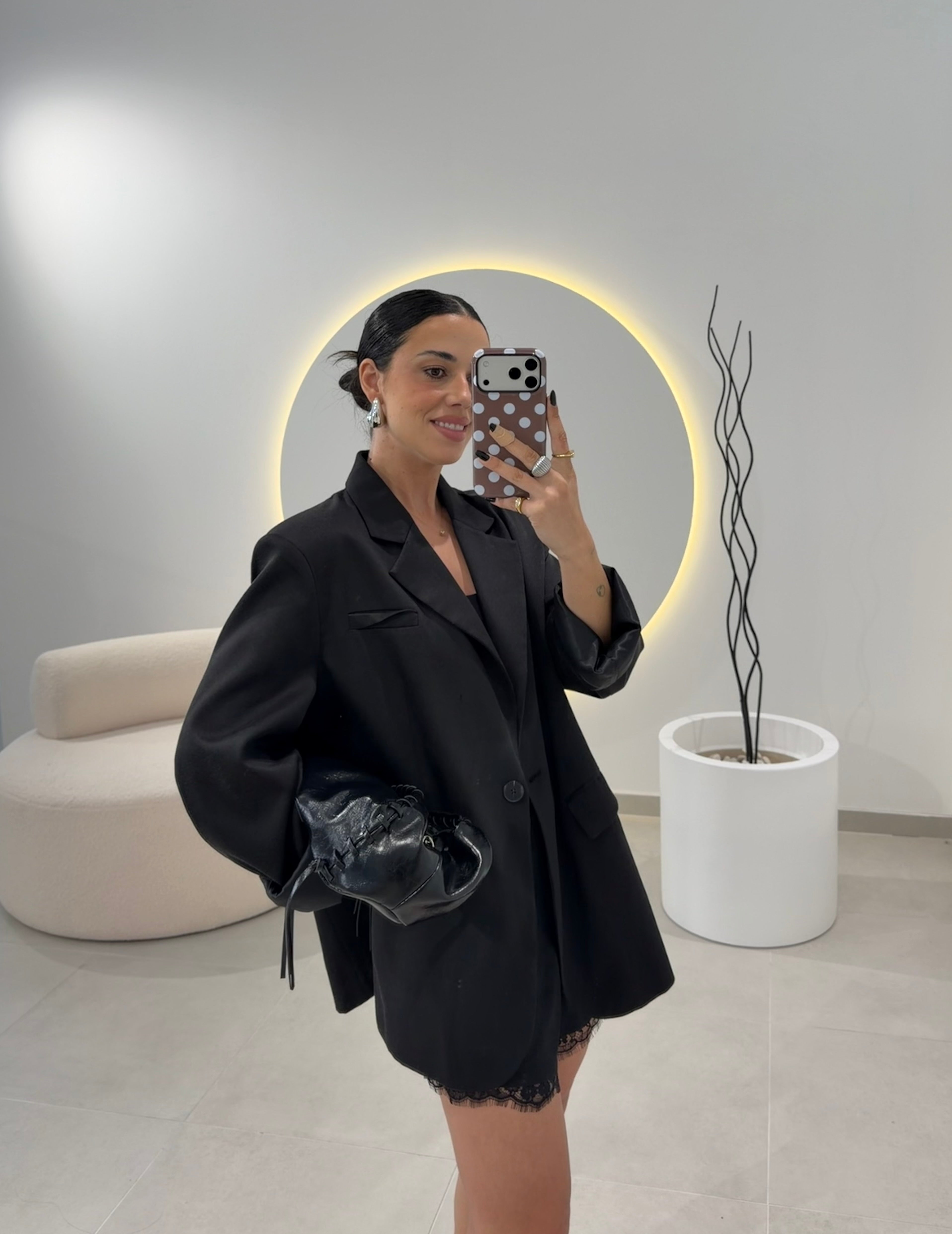 Classic Black Blazer Lumina