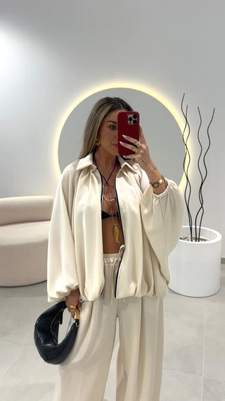 Cream Loose Set