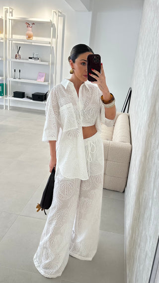 Camisa Oversize Bordado Inglês