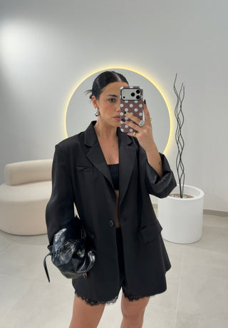 Classic Black Blazer Lumina