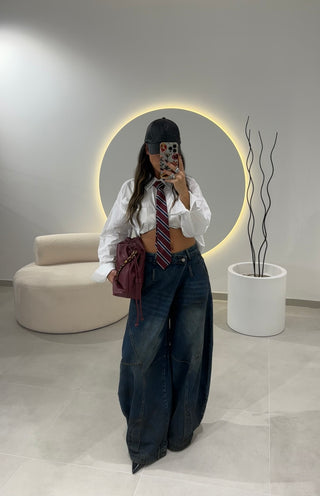 Oversized Crossover Jeans