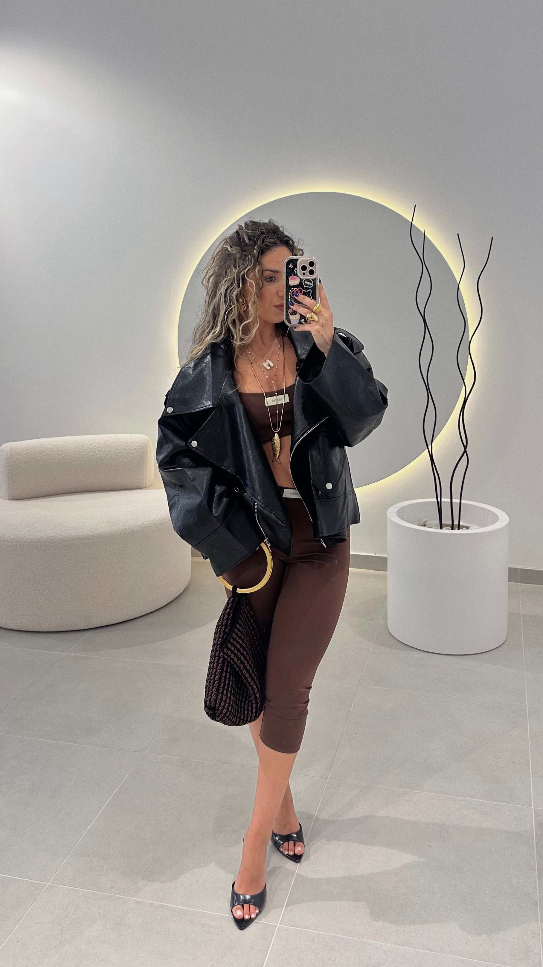 Conjunto Capri Castanho LUMINA