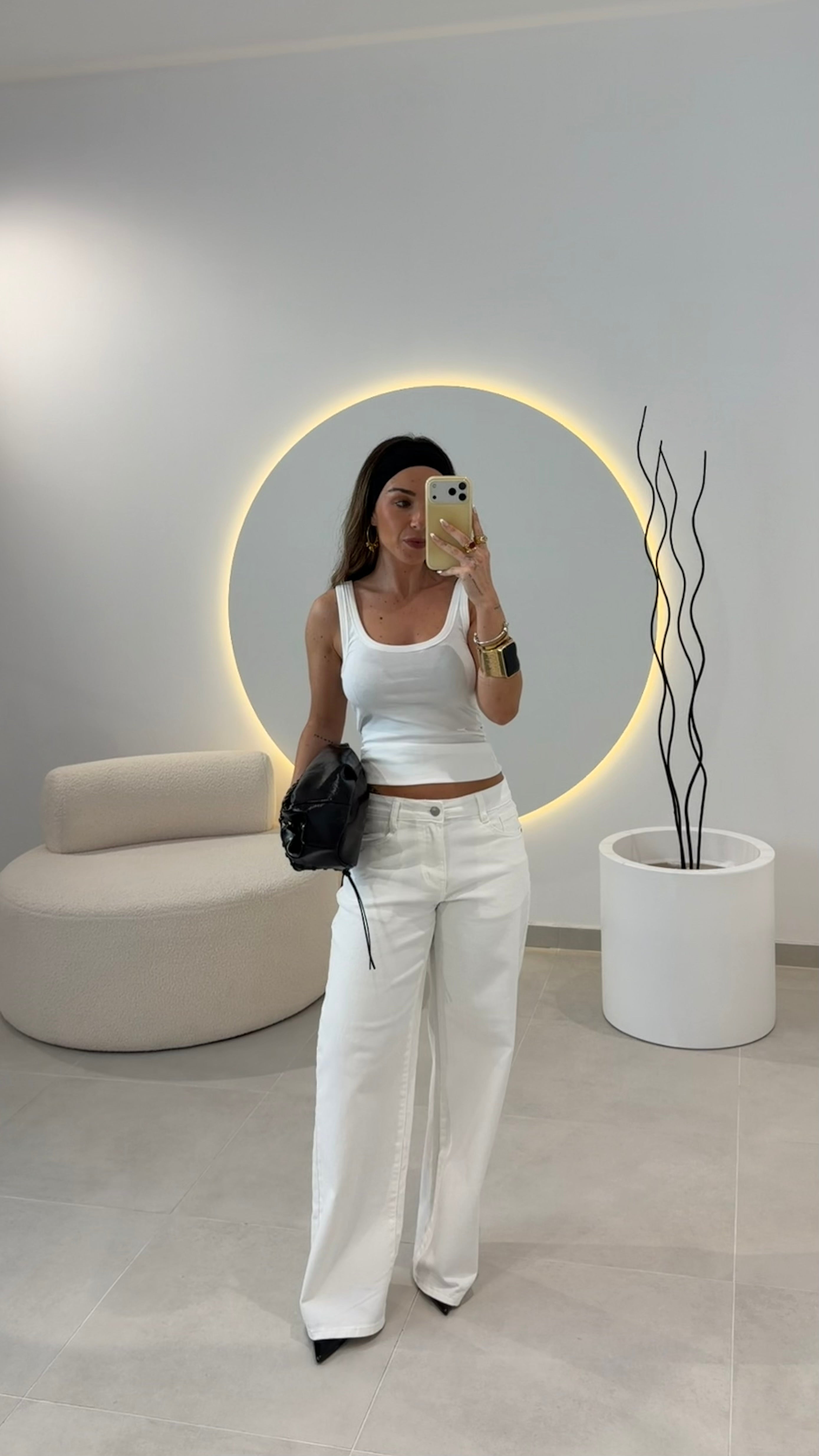 White Star Mid-Rise Jeans