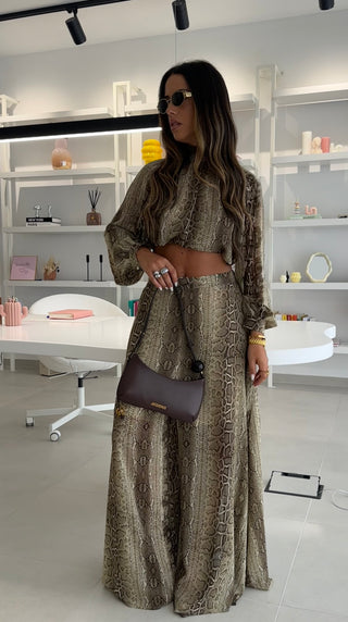 Conjunto Fluído Snake Print