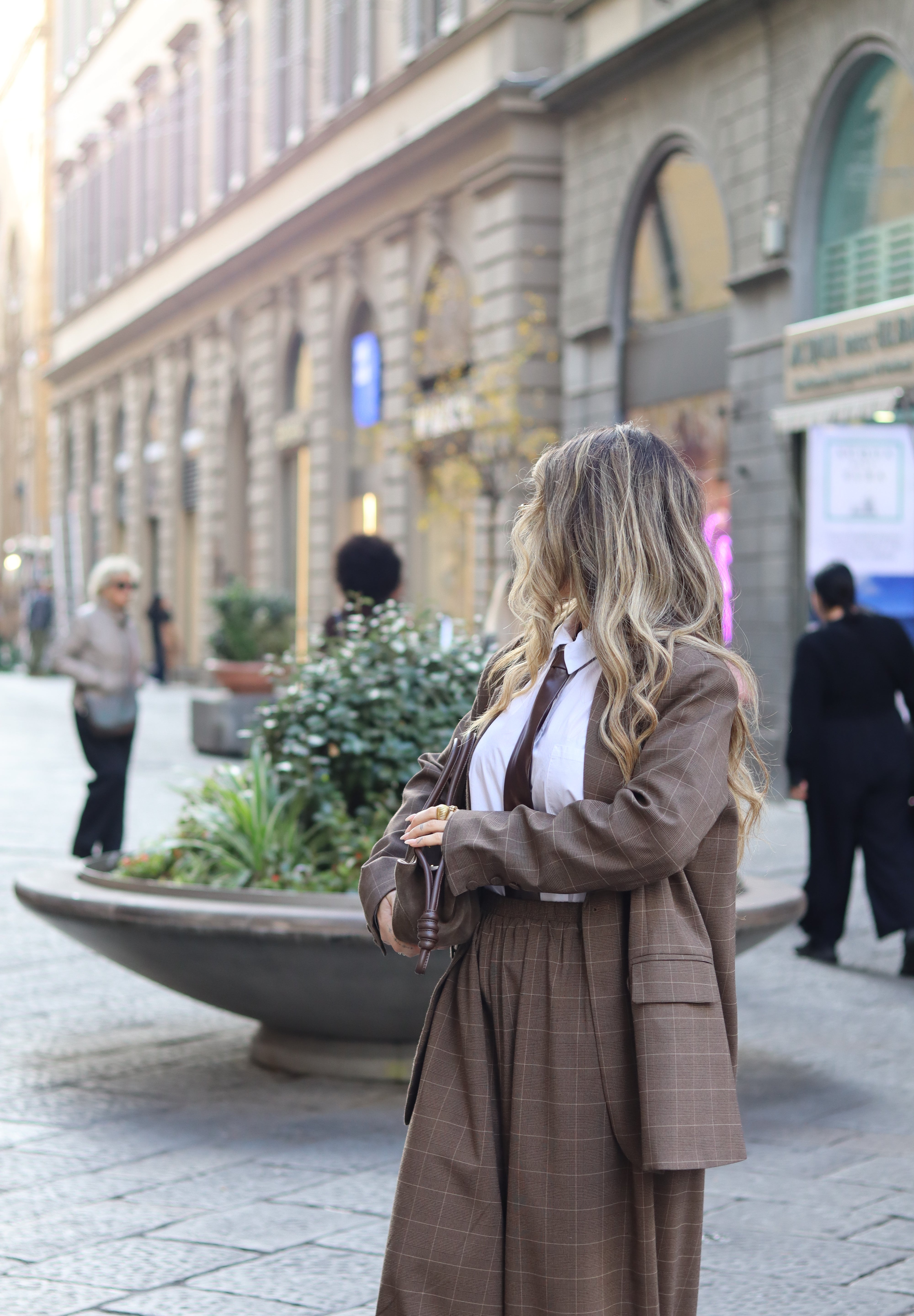 Checkered Suit with Bombacha Pants