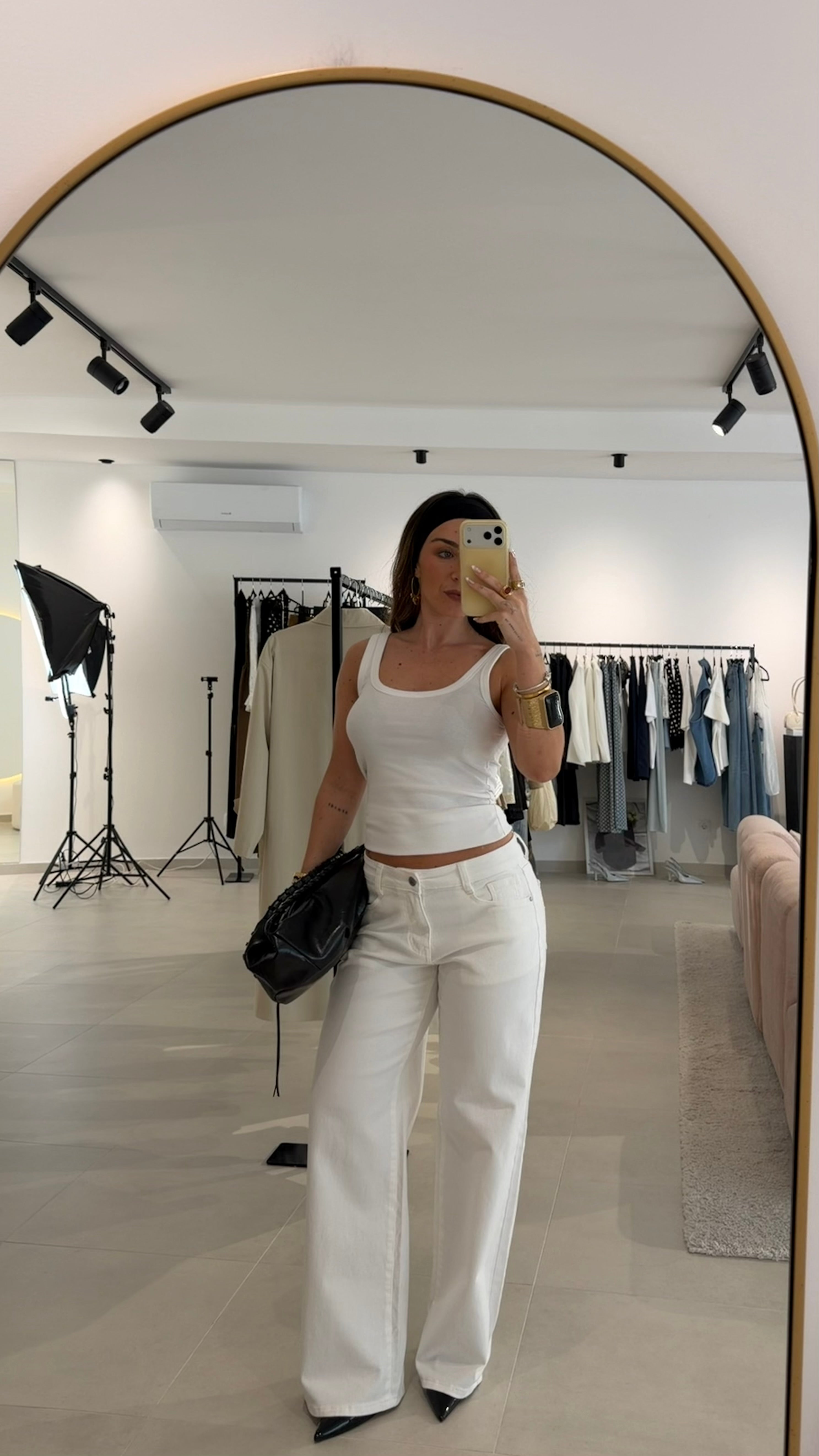 White Star Mid-Rise Jeans