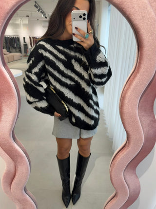 Zebra Oversized Knit